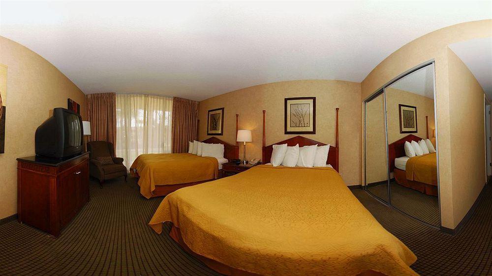 Quality Inn & Suites Downtown فينيكس المظهر الخارجي الصورة