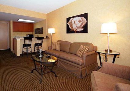 Quality Inn & Suites Downtown فينيكس الغرفة الصورة