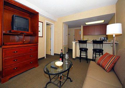 Quality Inn & Suites Downtown فينيكس الغرفة الصورة